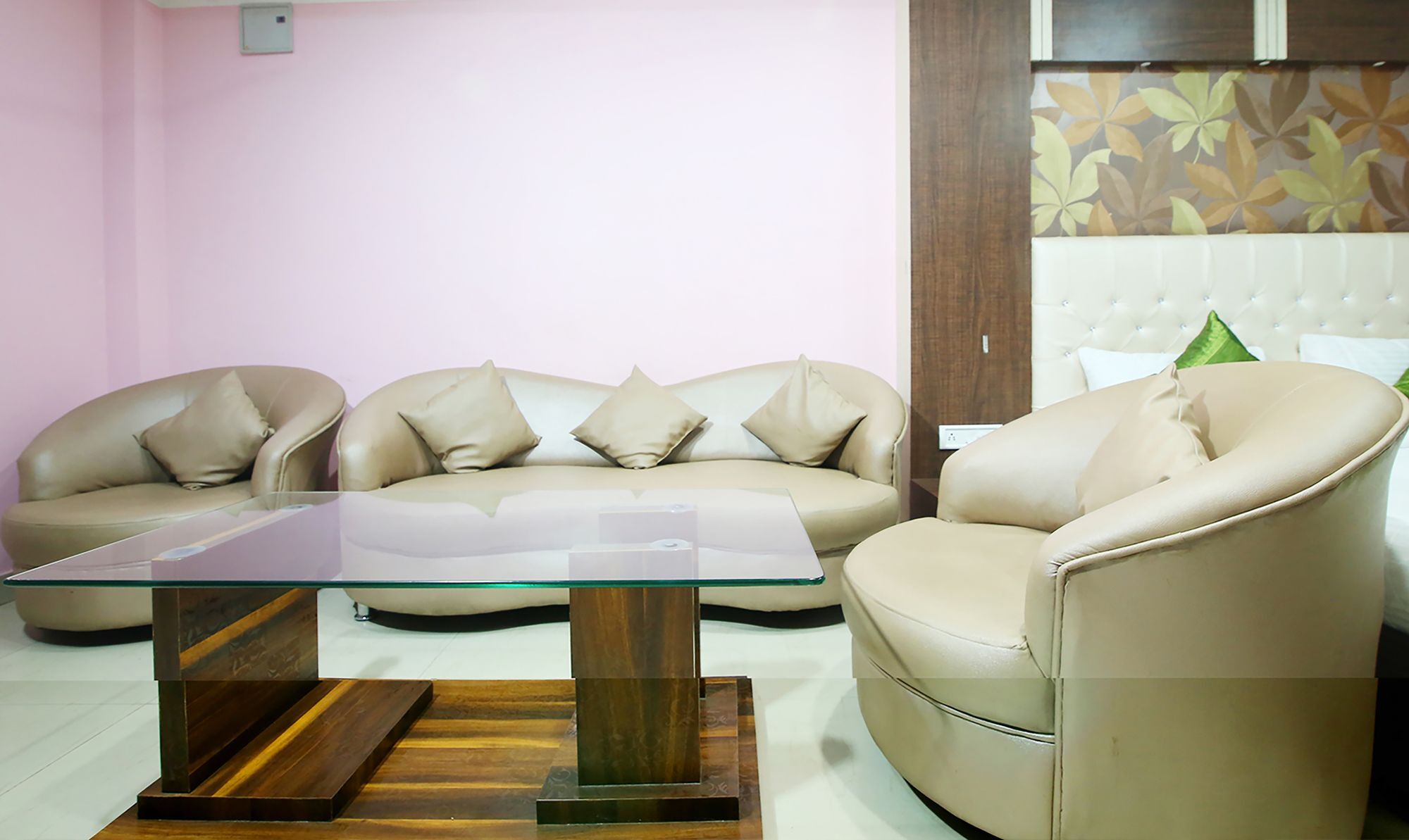 Oyo 14579 The Hangout Jamshedpur Exterior foto