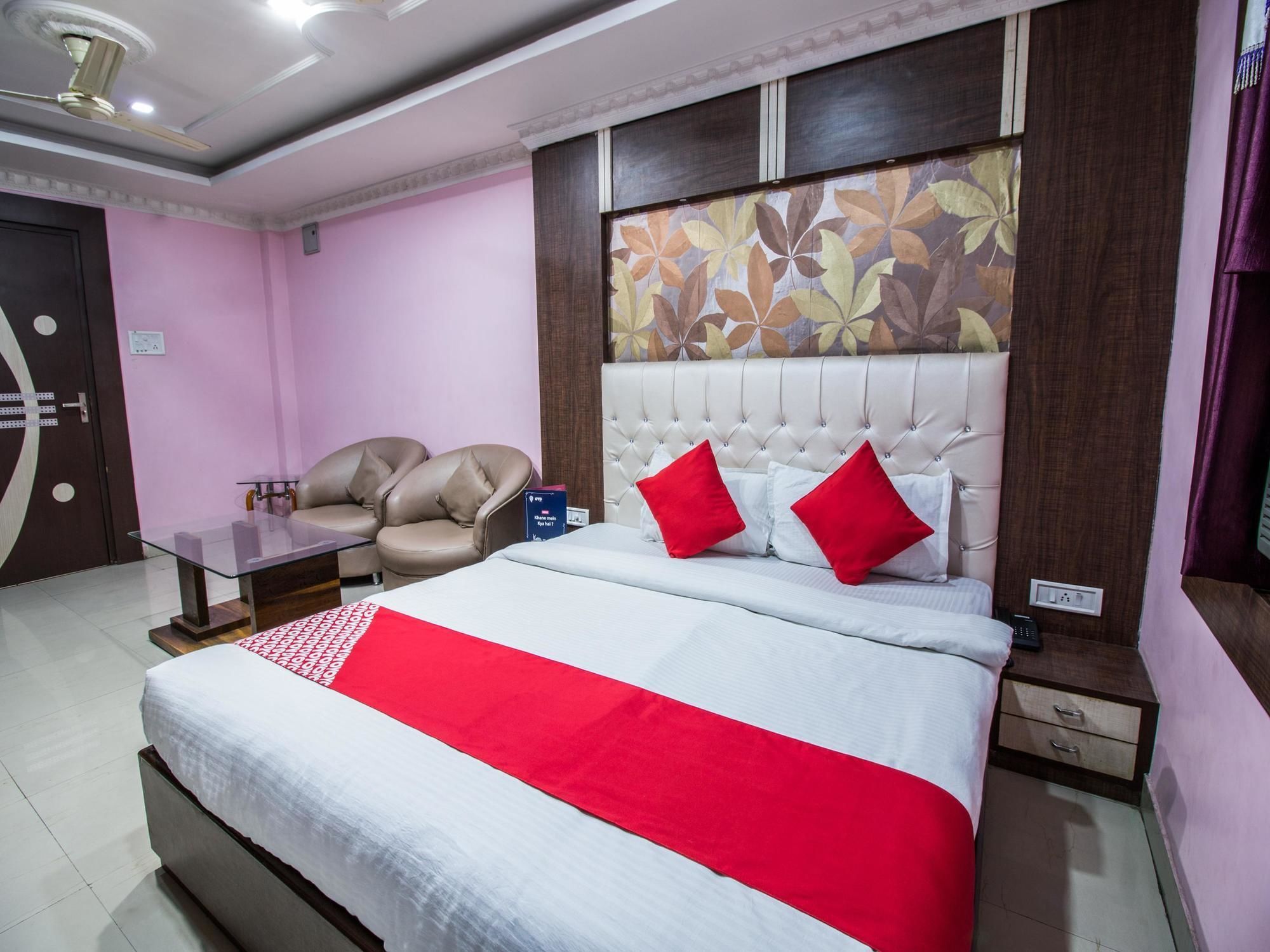 Oyo 14579 The Hangout Jamshedpur Exterior foto